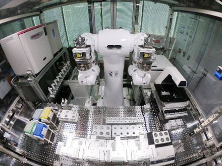 AIにロボットの身体を与え、生命科学研究のラボを自律化する基盤モデルを開発（高橋恒一氏／理化学研究所生命機能科学研究センターチームリーダー）