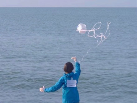 「みんな危ないよ！」傷ついた魚から仲間への警報物質を発見 理研と東大