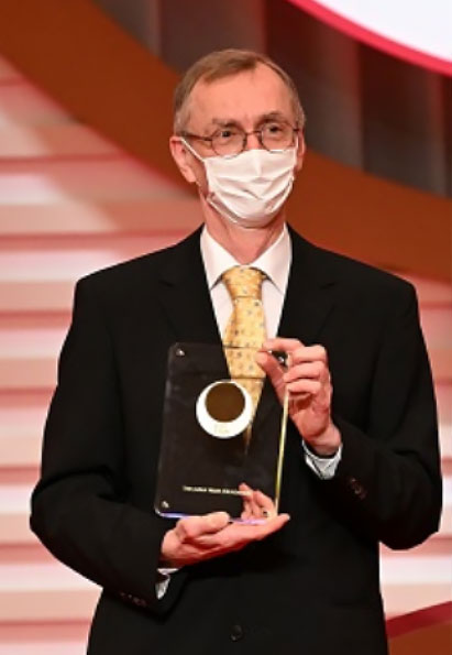 2022年4月13日の日本国際賞授賞式でマスク姿のペーボ氏(国際科学技術財団撮影/提供)