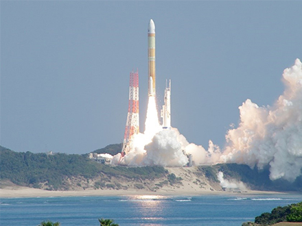 再挑戦実る H3ロケット2号機打ち上げ成功、宇宙開発利用の新エースに