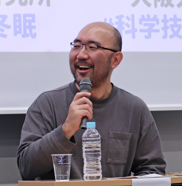 冬眠研究について語る砂川玄志郎氏