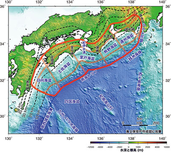 赤い線内が南海トラフ巨大地震の想定震源域(政府地震調査研究本部・地震調査委員会提供)