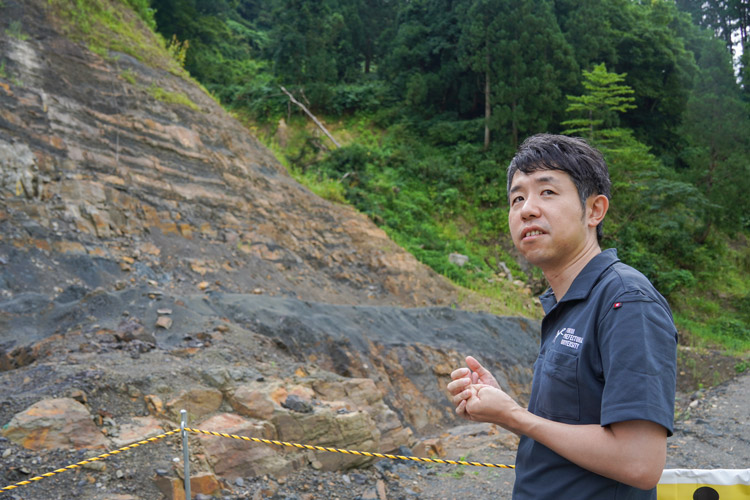 案内人を務めてくれた今井拓哉さん(福井県立大学恐竜学研究所・准教授/福井県立恐竜博物館・研究職員)