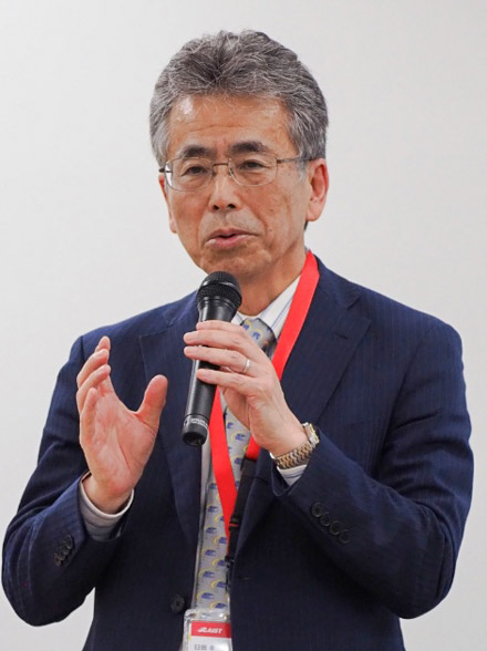 「計量基準の普及は科学技術の一大成果」と話す臼田さん